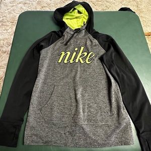 Nike Therma-Fit Hoodie